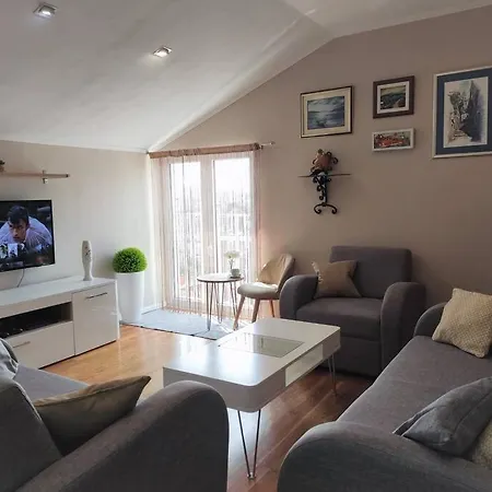 Bird View Carlissima Апартаменти Трогір