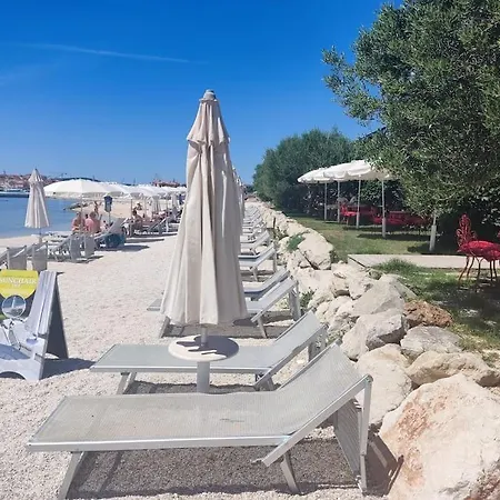 Апартаменти Bird View Carlissima