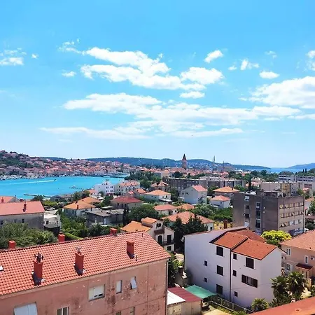 Апартаменти Bird View Carlissima