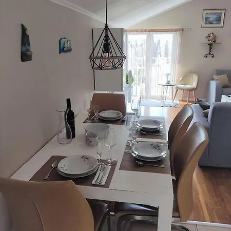 Bird View Carlissima * Трогір