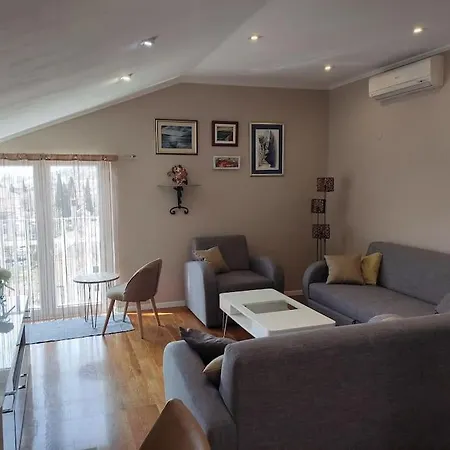 Bird View Carlissima