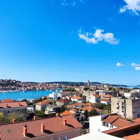Bird View Carlissima Apartman Trogir