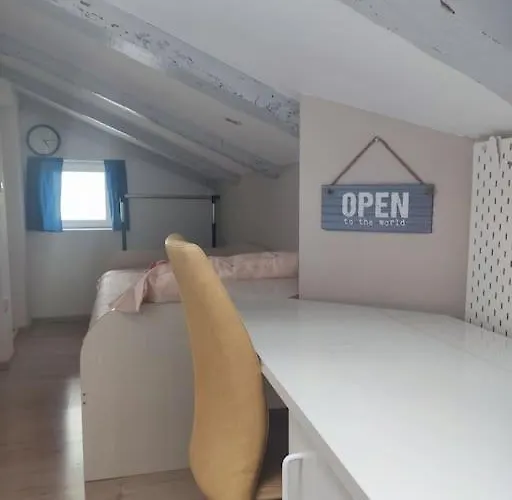 Bird View Carlissima Апартаменты Трогир